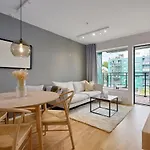Stylish 2-br Retreat In Heart Of Vibrant * Bergen