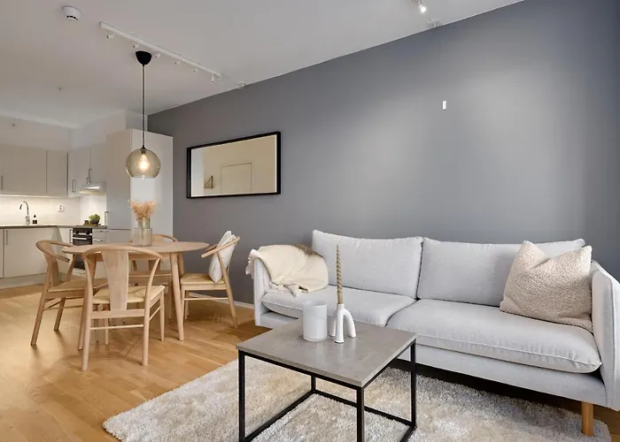 Stylish 2-br Retreat In Heart Of Vibrant * Μπέργκεν