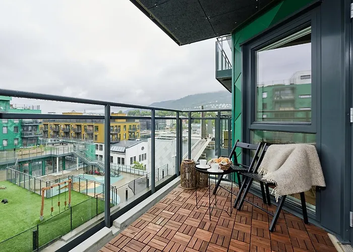 Stylish 2-br Retreat In Heart Of Vibrant * Μπέργκεν